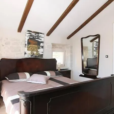 Holiday home Casa Ladonia